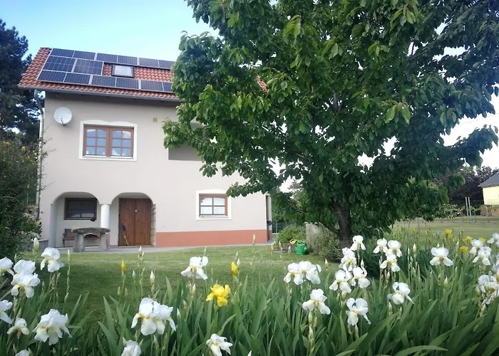 Vakantiehuis Bottyahat *